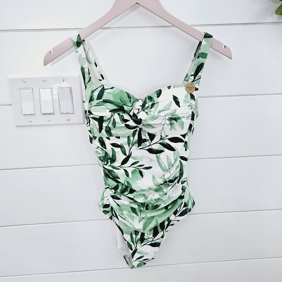 Nip Tuck Green Oasis Joanne One Piece Swimsuit slimming - Picture 5 of 10